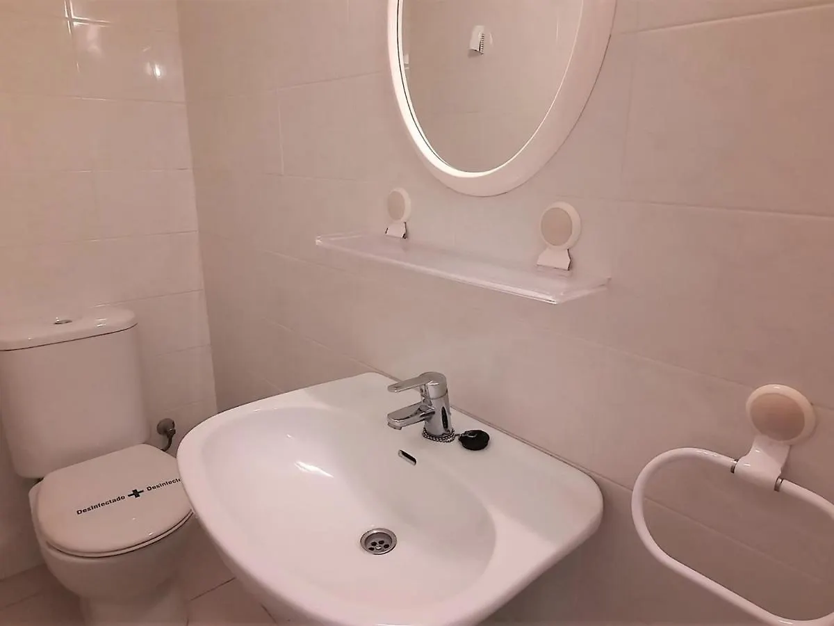 Lejlighed Apartamento Familiar En Llanca Cerca De La Playa De Grifeu, 2 Habitaciones Y Parking - Es-170-76
